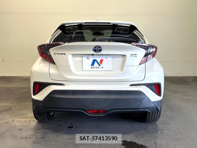 Toyota C-HR 2017-04 8280249-16