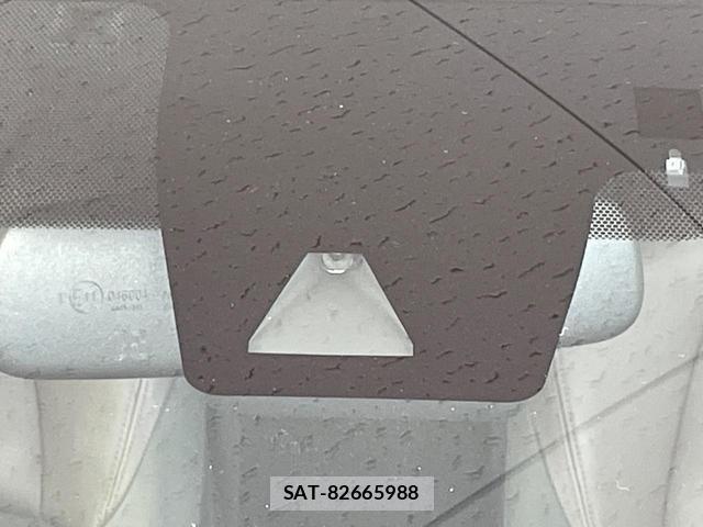 Toyota C-HR 2017-06 8280278-4