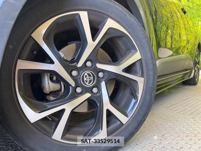 Toyota C-HR 2017-03 8280361-12