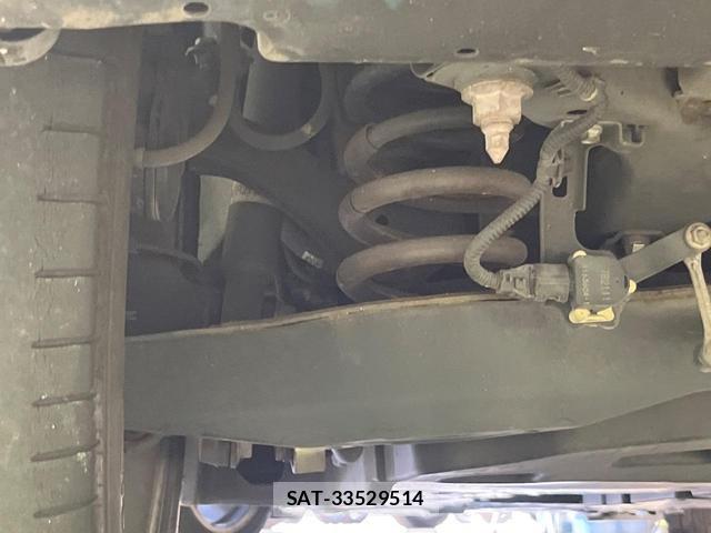 Toyota C-HR 2017-03 8280361-19