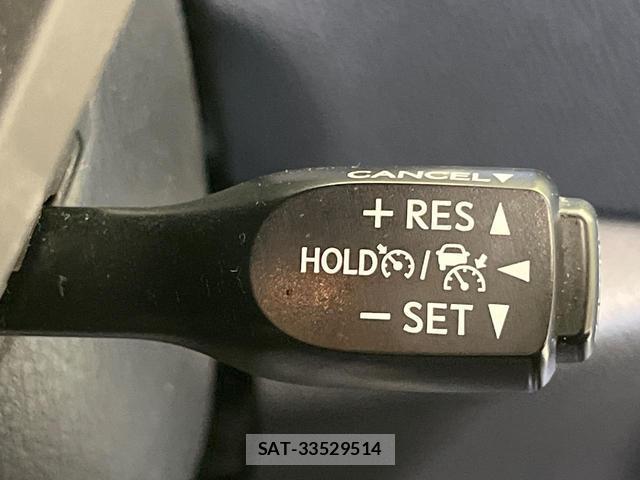 Toyota C-HR 2017-03 8280361-5