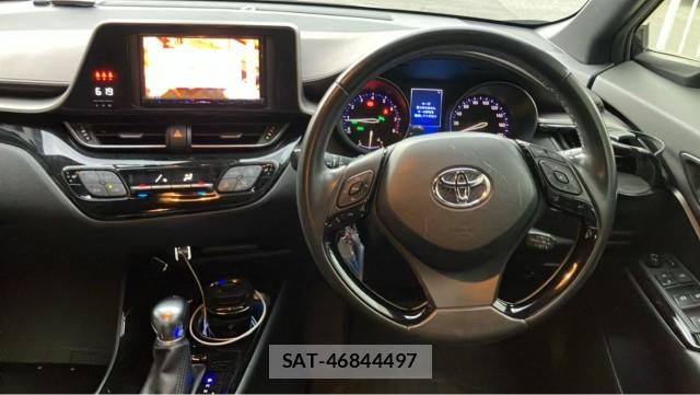 Toyota C-HR 2018-12 8280454-16