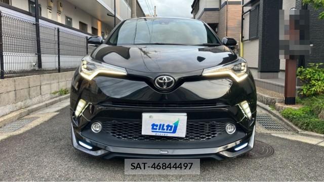 Toyota C-HR 2018-12 8280454-9