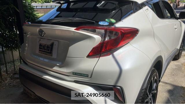 Toyota C-HR 2017-11 8280587-1