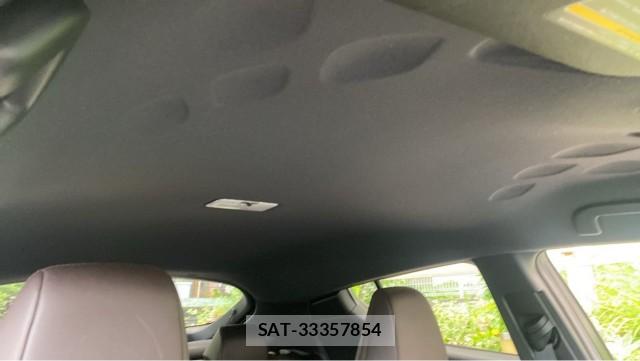 Toyota C-HR 2017-07 8281118-15