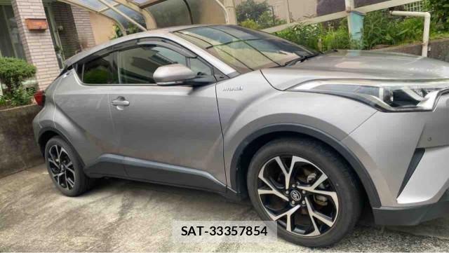 Toyota C-HR 2017-07 8281118-3