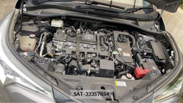 Toyota C-HR 2017-07 8281118-7