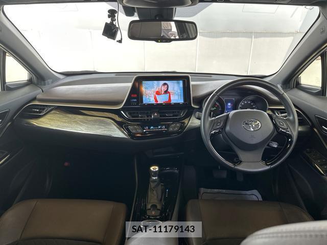 Toyota C-HR 2017-04 8281195-1