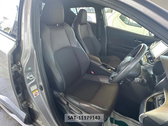 Toyota C-HR 2017-04 8281195-10