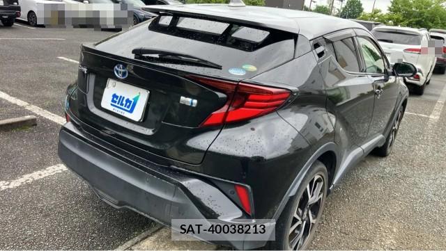 Toyota C-HR 2019-10 8281525-12
