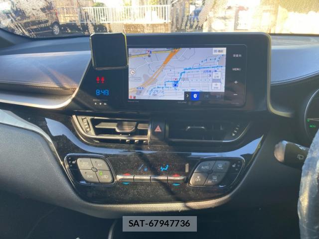 Toyota C-HR 2018-07 8284269-18