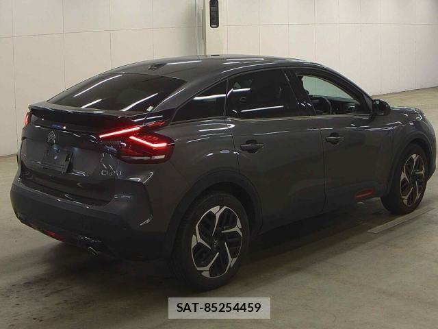 Citroen C4 2023-06 8284654-1