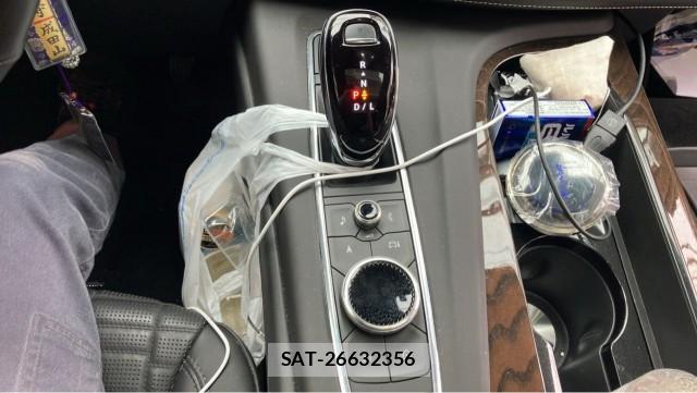 Cadillac ESCALADE 2023-10 8281074-14