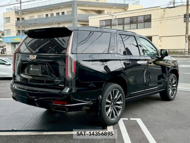 Cadillac ESCALADE 2022-03 8285086-6