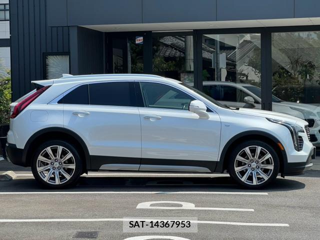 Cadillac XT4 2021-04 8282541-4