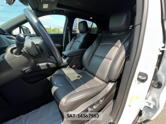 Cadillac XT4 2021-04 8282541-6