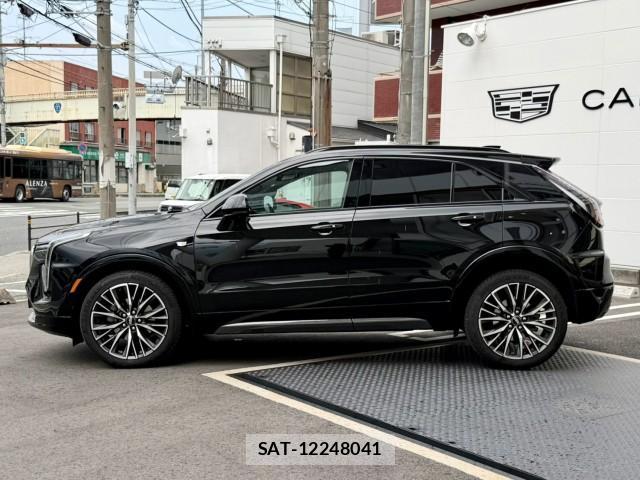 Cadillac XT4 2025-04 8285084-11