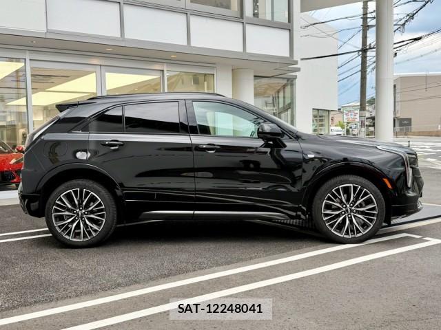 Cadillac XT4 2025-04 8285084-3