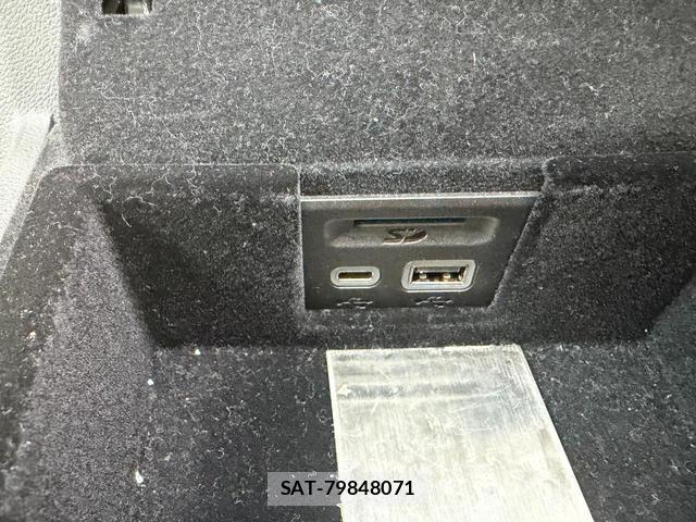 Cadillac XT6 2020-03 8284065-9