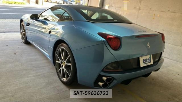 Ferrari California 2011-08 8282409-13