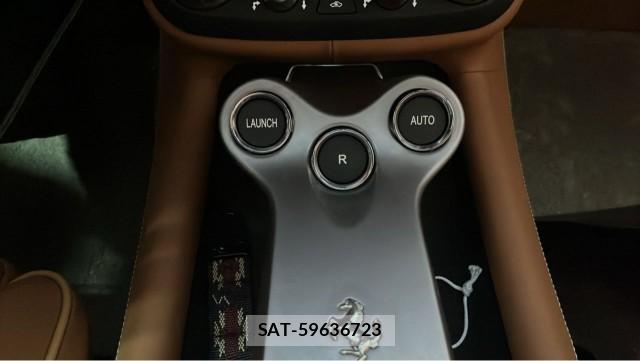 Ferrari California 2011-08 8282409-14