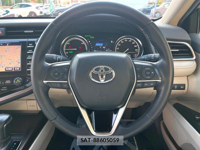 Toyota CAMRY 2017-12 8279433-10
