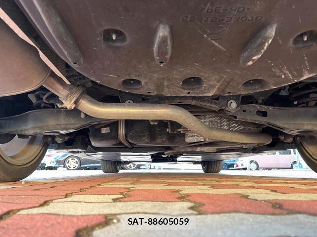 Toyota CAMRY 2017-12 8279433-18