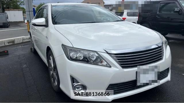 Toyota CAMRY 2014-08 8282259-11