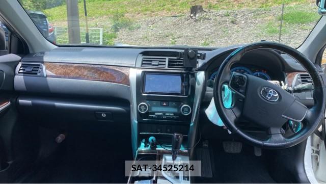 Toyota CAMRY 2013-09 8282349-2