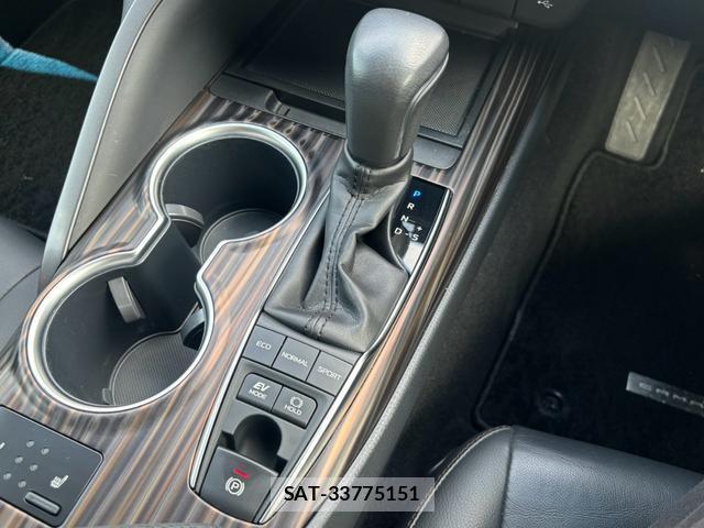Toyota CAMRY 2018-09 8284562-12