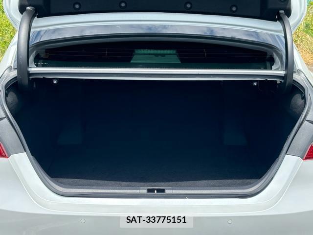 Toyota CAMRY 2018-09 8284562-18