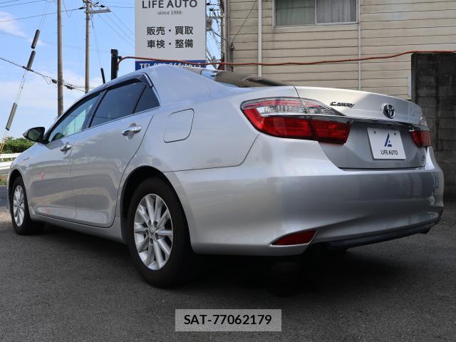 Toyota CAMRY 2015-03 8285814-2
