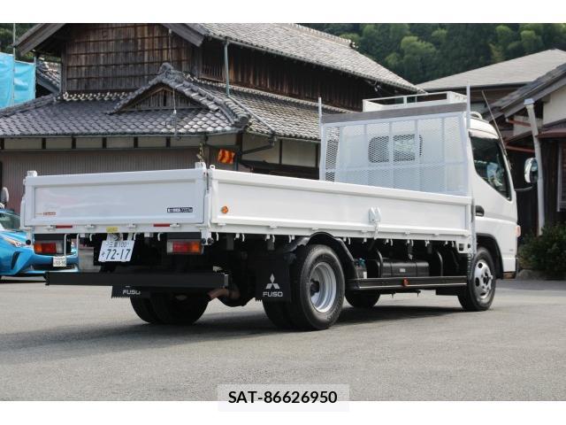 MITSUBISHI FUSO CANTER 2016-11 8276808-6