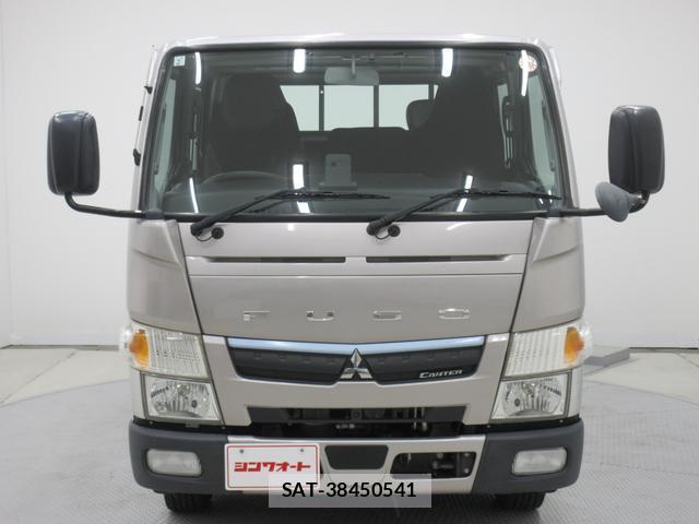 MITSUBISHI FUSO CANTER 2019-02 8277193-1