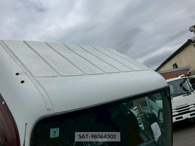 MITSUBISHI FUSO CANTER 2015-03 8277515-11