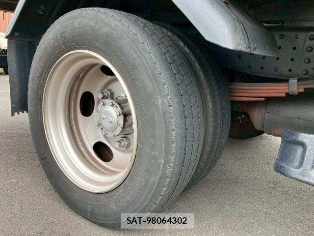 MITSUBISHI FUSO CANTER 2015-03 8277515-13
