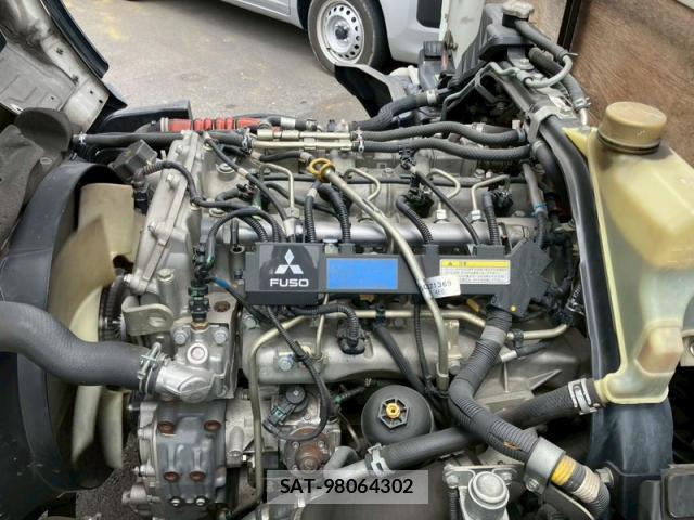 MITSUBISHI FUSO CANTER 2015-03 8277515-14