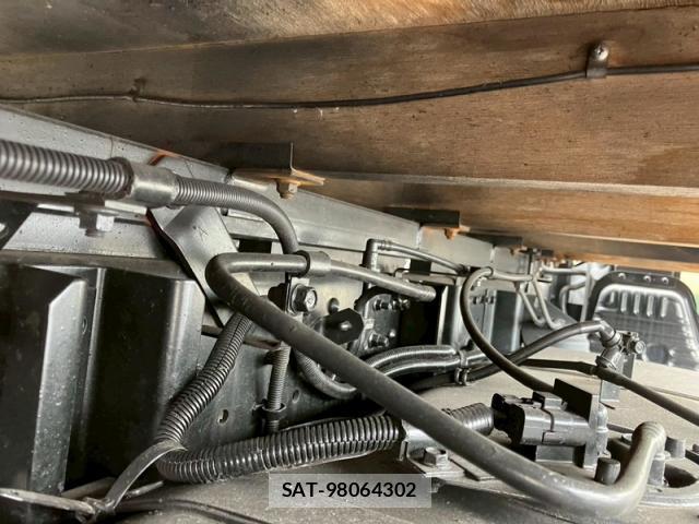 MITSUBISHI FUSO CANTER 2015-03 8277515-15