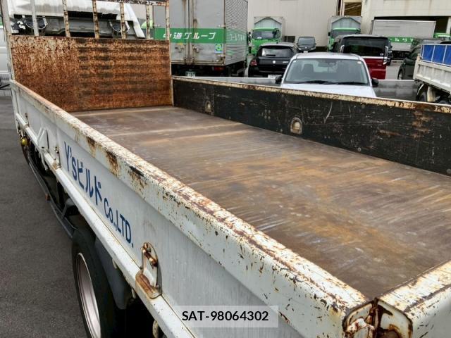 MITSUBISHI FUSO CANTER 2015-03 8277515-8
