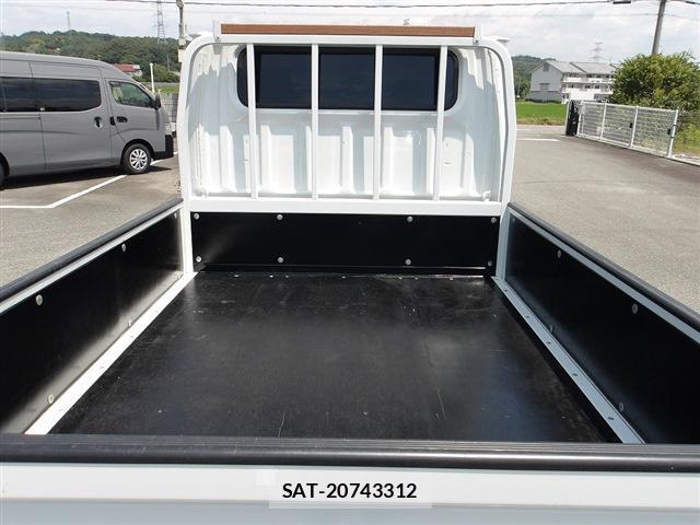 MITSUBISHI FUSO CANTER 2024-03 8278734-18