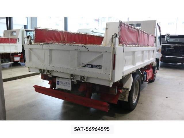 MITSUBISHI FUSO CANTER 2016-05 8284595-1