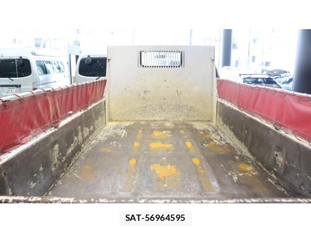 MITSUBISHI FUSO CANTER 2016-05 8284595-16