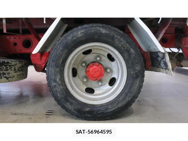 MITSUBISHI FUSO CANTER 2016-05 8284595-17
