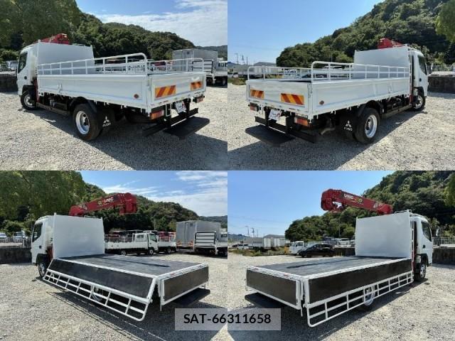 MITSUBISHI FUSO CANTER 2019-11 8284735-4