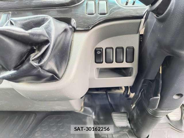 MITSUBISHI FUSO CANTER 2017-06 8285796-16