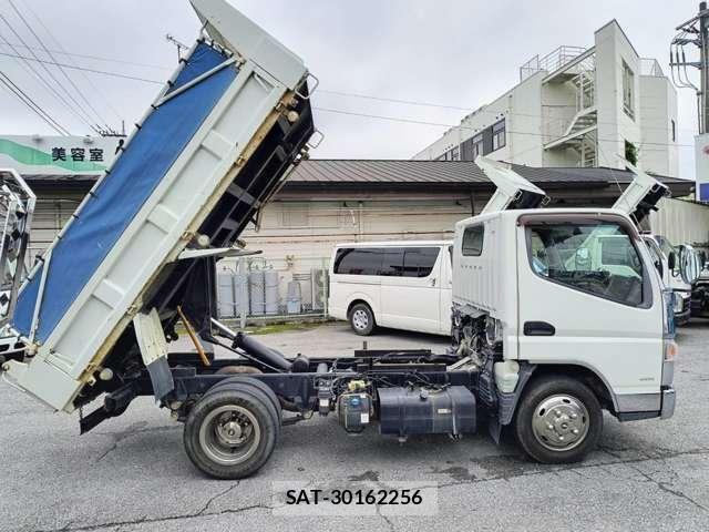 MITSUBISHI FUSO CANTER 2017-06 8285796-7