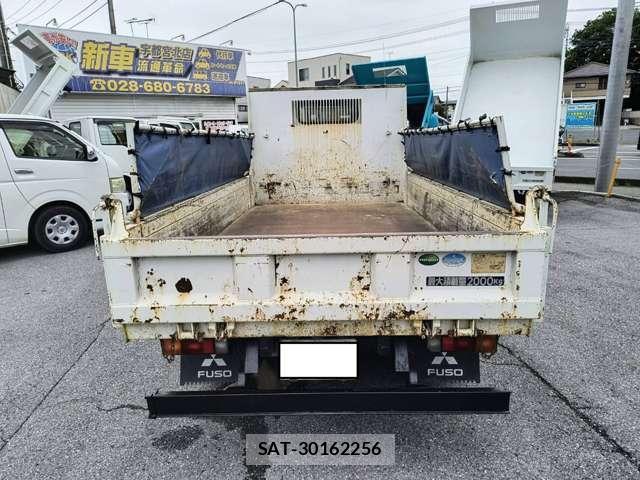 MITSUBISHI FUSO CANTER 2017-06 8285796-9