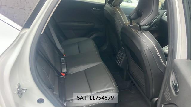 Renault CAPTUR 2021-12 8281051-6