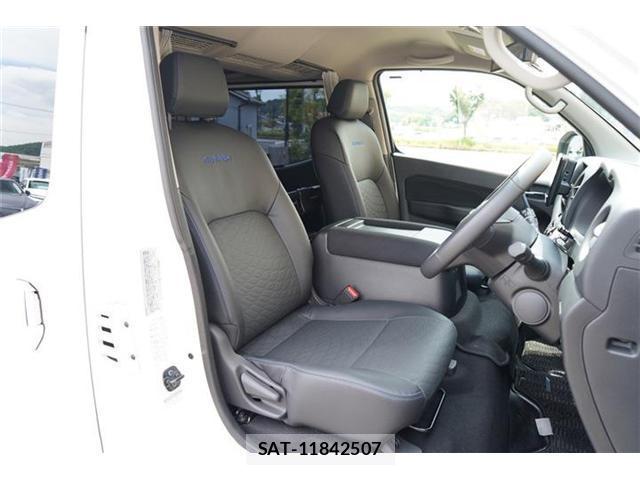 Nissan Caravan 2025-11 8278105-11