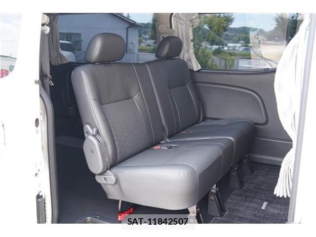 Nissan Caravan 2025-11 8278105-12